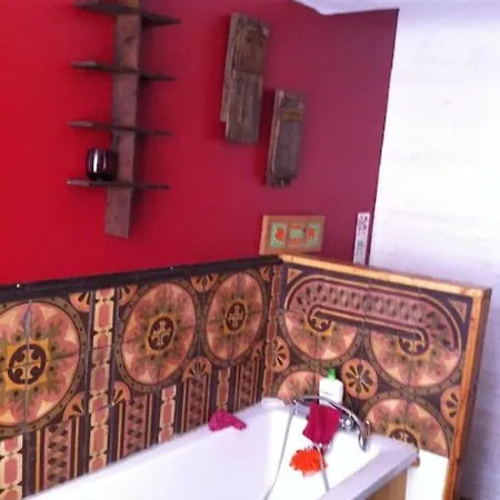 Dom wakacyjny Maison D'artistes Jolie Et Atypique A *